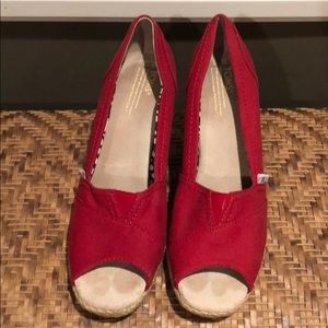 Toms Red Wedges size 10 peep toe